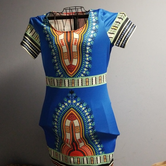 Dress - Picture 2 of 4